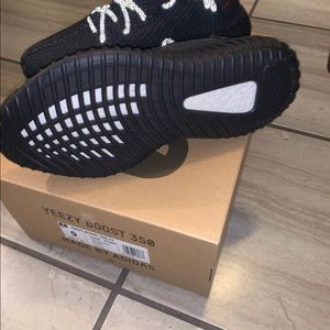 Yeezy Boost 350 v2